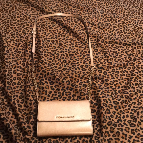 Michael Kors Crossbody Wallet - Picture 1 of 4